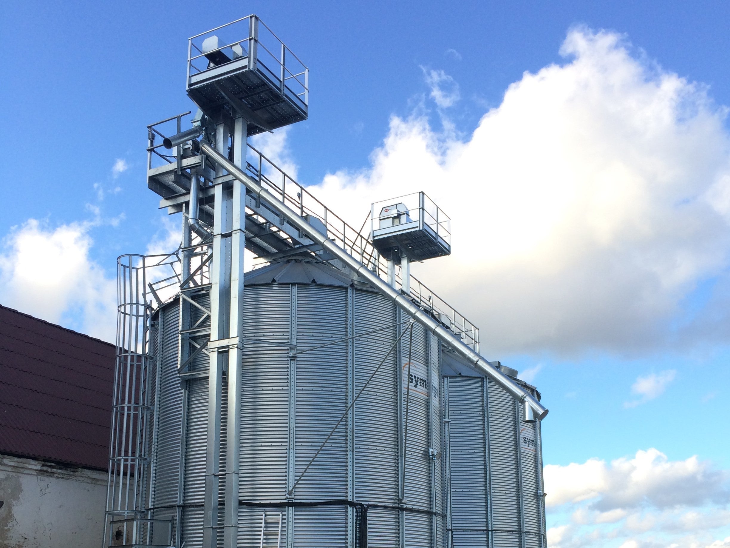 Silos with transport for small farmers in Estonia.
